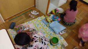 ３歳児　ちゅうりっぷ組　雨の日は