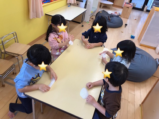 ほし組⭐️にじ組🌈スライム遊び